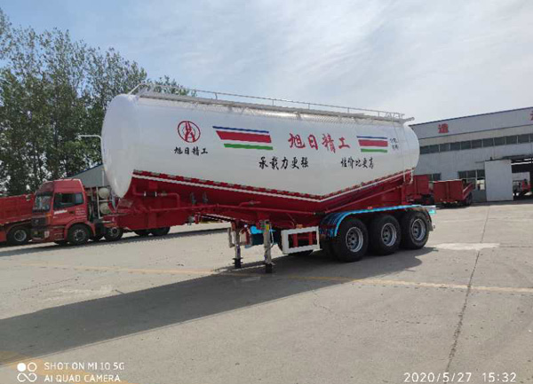 粉粒物料運(yùn)輸車(chē)